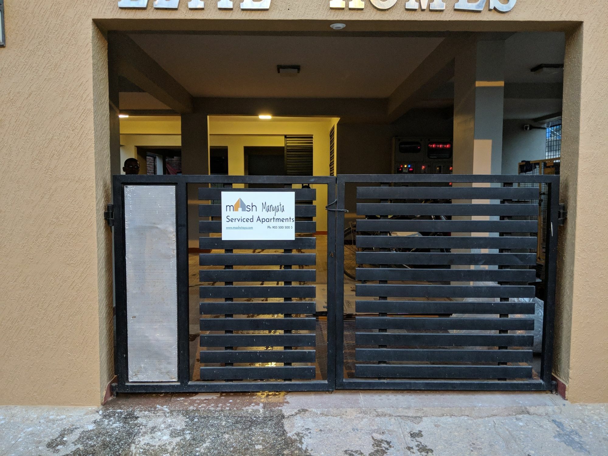 Mash Manyata Serviced Apartments Бангалор Екстериор снимка
